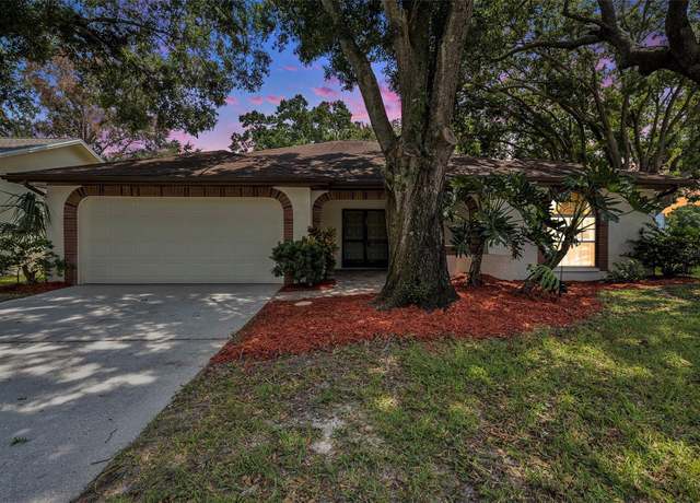 Property at 1426 Wicklow Dr, Palm Harbor, FL 34684, 2 beds, 2 baths