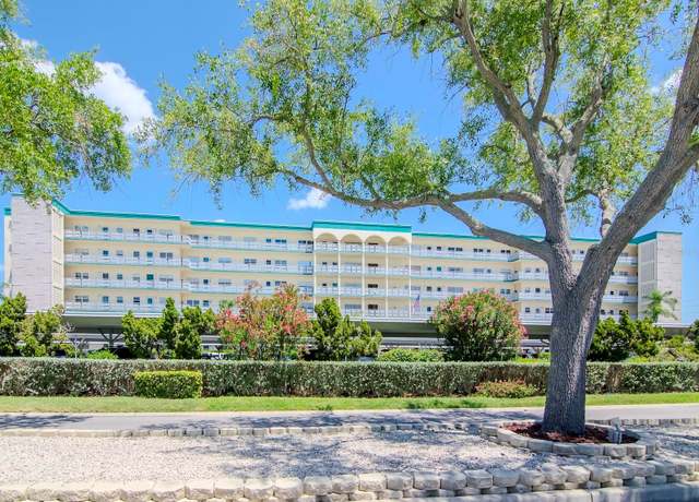Property at 2960 59th St S #102, Gulfport, FL 33707, 1 bed, 1 bath