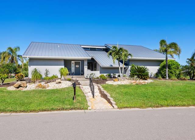 Property at 120 Lookout Point Dr, Osprey, FL 34229, 4 beds, 3 baths
