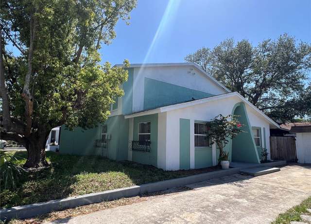 Property at 2068 San Marino Way N, Clearwater, FL 33763, 3 beds, 2 baths