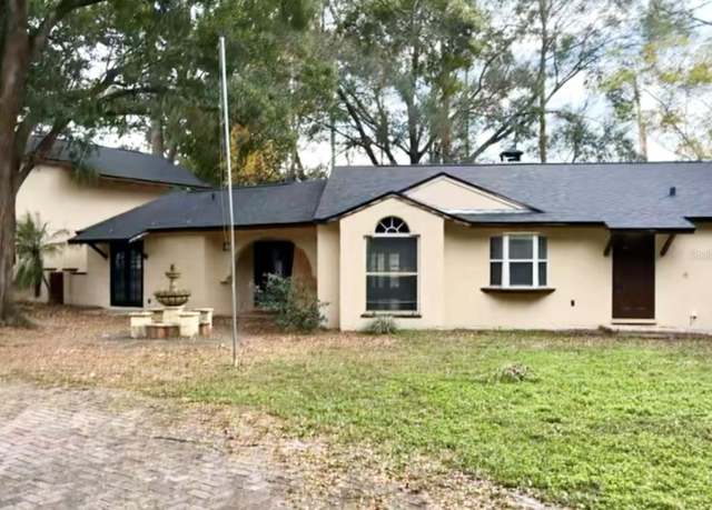 Property at 8101 Via Bonita St, Sanford, FL 32771, 4 beds, 3 baths