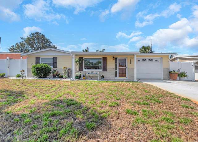 Property at 4932 Gaslight Ave, Holiday, FL 34690, 2 beds, 2 baths