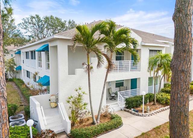 Property at 312 108th St W, Bradenton, FL 34209, 2 beds, 2 baths