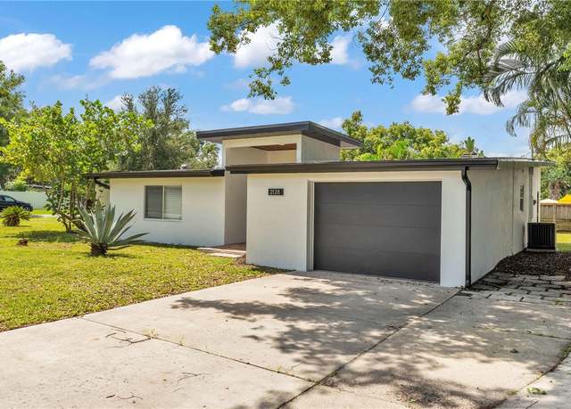 Property at 2128 Sycamore Dr, Winter Park, FL 32789, 3 beds, 2 baths