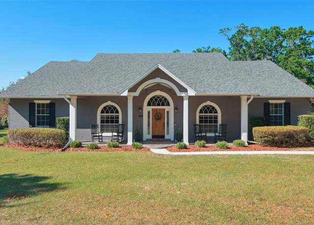 Property at 6970 Catherine Dr, Lakeland, FL 33810, 4 beds, 4.5 baths