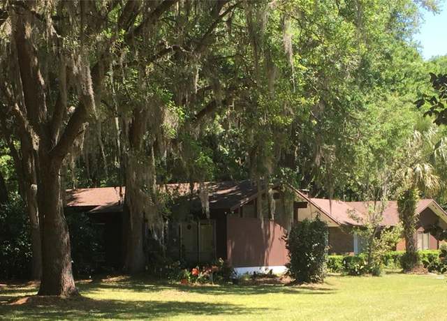 Property at 8136 NW 5th Ct, Gainesville, FL 32607, 3 beds, 2 baths