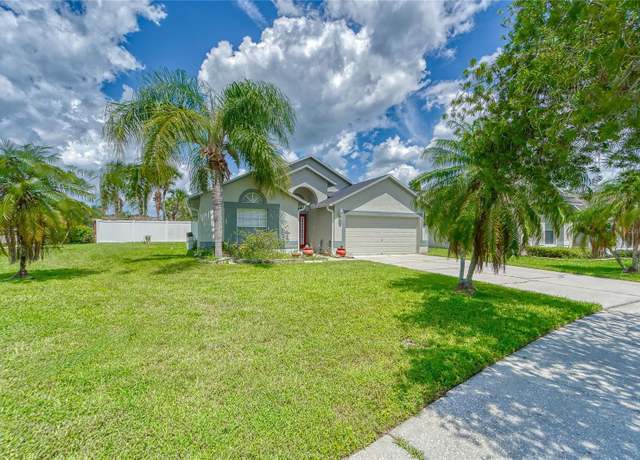 Property at 31935 Brookstone Dr, Wesley Chapel, FL 33545, 3 beds, 2 baths