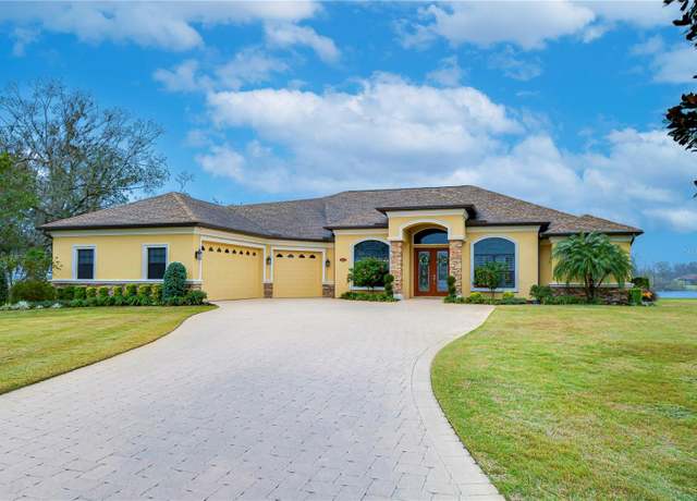 Property at 10929 Brooksnest Ct, Lithia, FL 33547, 4 beds, 3 baths