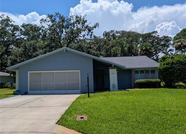 Property at 11 Crompton Pl, Palm Coast, FL 32137, 2 beds, 2 baths