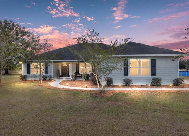 Property at 630 SW Marigold Pl, Fort White, FL 32038, 3 beds, 2 baths