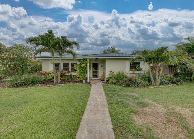 Property at 6202 7th Ave S, Gulfport, FL 33707, 3 beds, 3 baths
