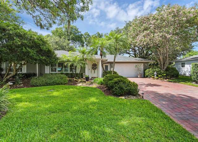 Property at 2681 Palmetto Rd, Mount Dora, FL 32757, 3 beds, 3 baths