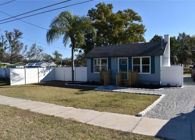 Property at 1900 E Orange Ave, Eustis, FL 32726, 2 beds, 2 baths