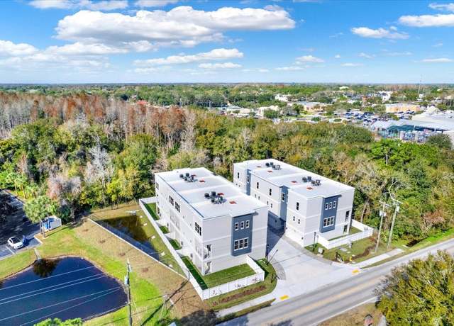 Property at 3845 Seena Manor Ct, Tampa, FL 33618, 4 beds, 3.5 baths