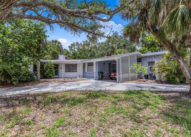 Property at 5369 Shadow Lawn Dr, Sarasota, FL 34242, 2 beds, 2 baths