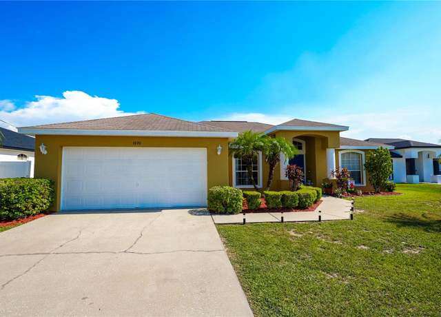 Property at 1070 Summer Glen Dr, Winter Haven, FL 33880, 4 beds, 2 baths