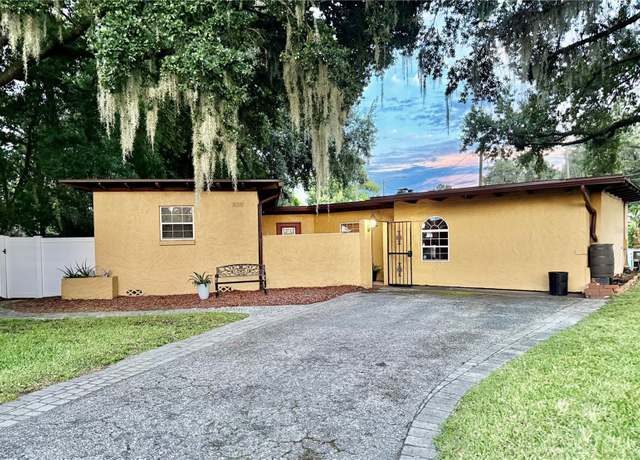 Property at 1835 Oak Ln, Orlando, FL 32803, 4 beds, 2.5 baths