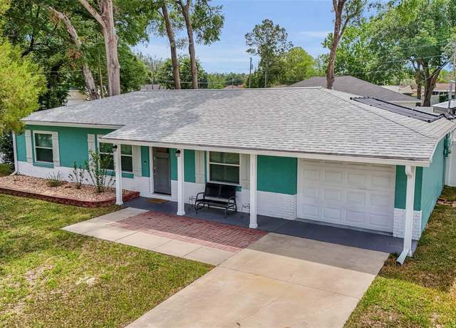 Property at 111 Almond Rd, Ocala, FL 34472, 3 beds, 2 baths