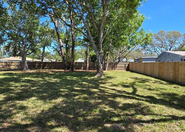 Property at 13296 98th Ave N, Seminole, FL 33776