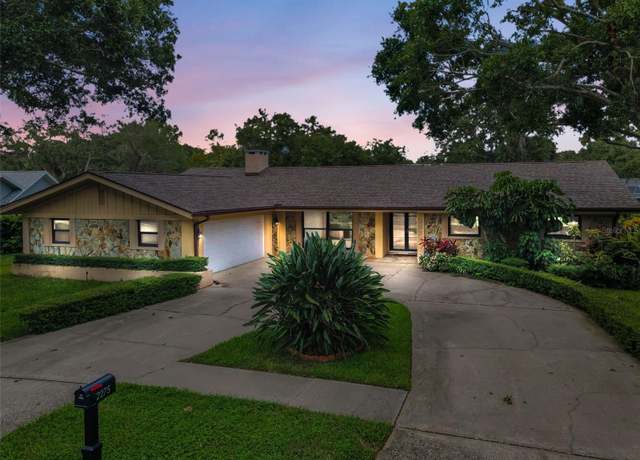 Property at 2275 Willowbrook Dr, Clearwater, FL 33764, 4 beds, 3 baths