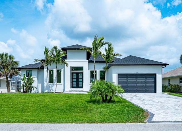 Property at 117 Marker Rd, Rotonda West, FL 33947, 3 beds, 2.5 baths