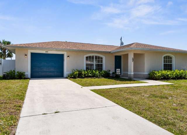 Property at 511 Porpoise Rd, Venice, FL 34293, 2 beds, 2 baths