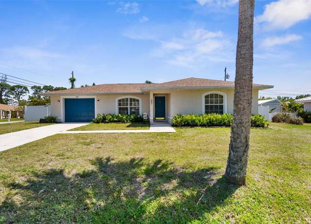 Property at 511 Porpoise Rd, Venice, FL 34293, 2 beds, 2 baths