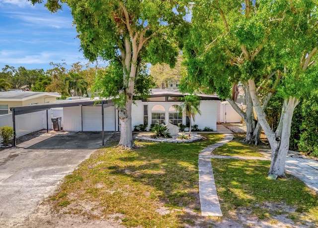 Property at 4720 50th Ave N, St Petersburg, FL 33714, 3 beds, 2.5 baths