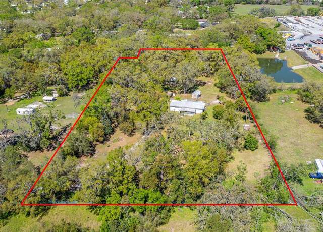 Property at 11336 Russell Dr, Seffner, FL 33584, 3 beds, 2 baths