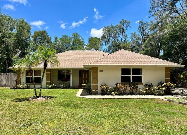Property at 955 Thelma St, Orange City, FL 32763, 3 beds, 2 baths