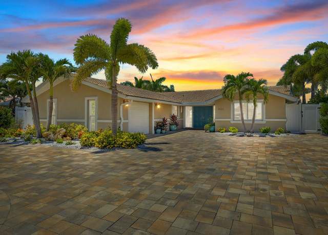 Property at 5433 Leeward Ln, New Port Richey, FL 34652, 3 beds, 2.5 baths
