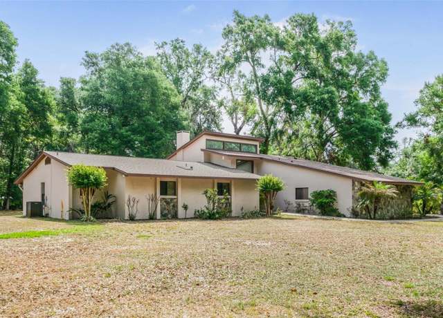 Property at 8640 E Henderson Trl, Inverness, FL 34450, 3 beds, 2 baths