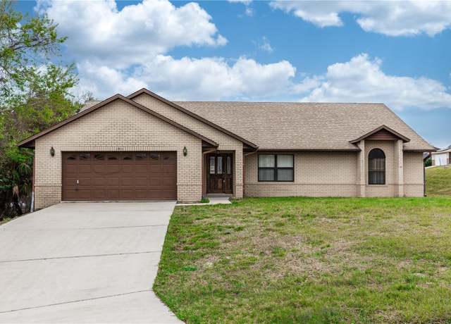 Property at 1811 Springwood Ln, Deltona, FL 32725, 3 beds, 2 baths