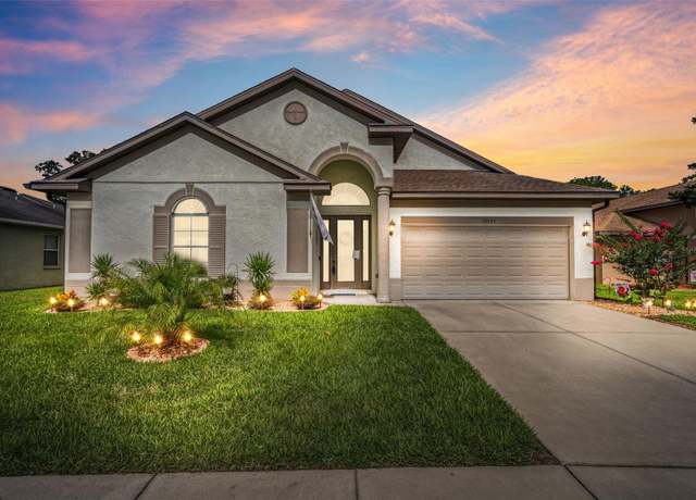 Property at 13523 Meadow Golf Ave, Hudson, FL 34669, 4 beds, 2 baths