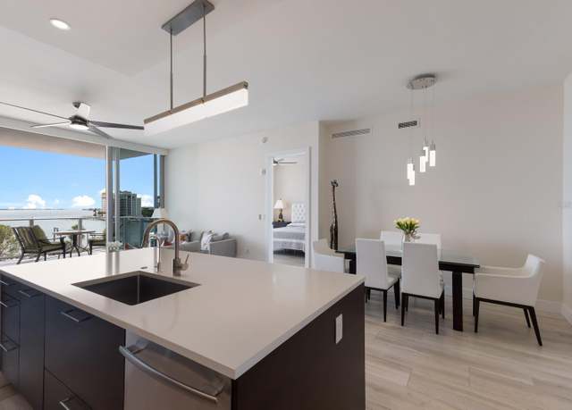Property at 1155 N Gulfstream Ave #406, Sarasota, FL 34236, 2 beds, 2.5 baths