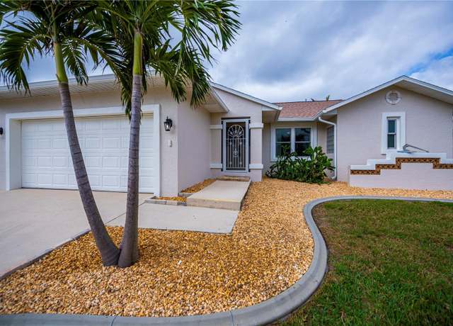 Property at 240 Riviera Ct, Punta Gorda, FL 33950, 3 beds, 2 baths