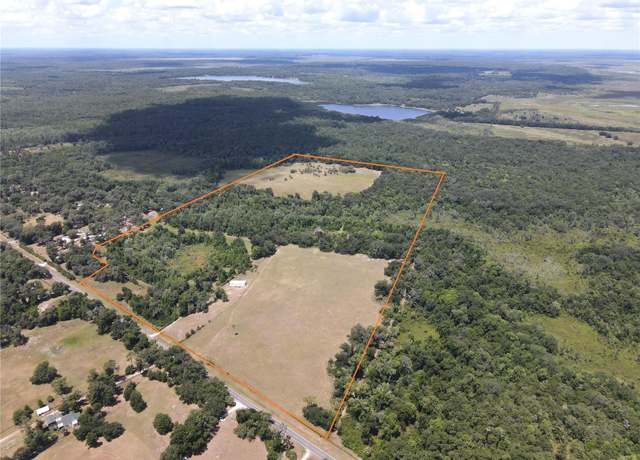 Property at 11810 SE County Road 234, Micanopy, FL 32667, 4 beds, 3 baths