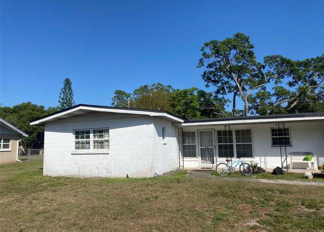 Property at 115 Lake Dot Dr, Sanford, FL 32773, 3 beds, 2 baths