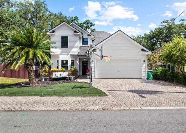 Property at 3221 W Oakellar Ave, Tampa, FL 33611, 3 beds, 2.5 baths