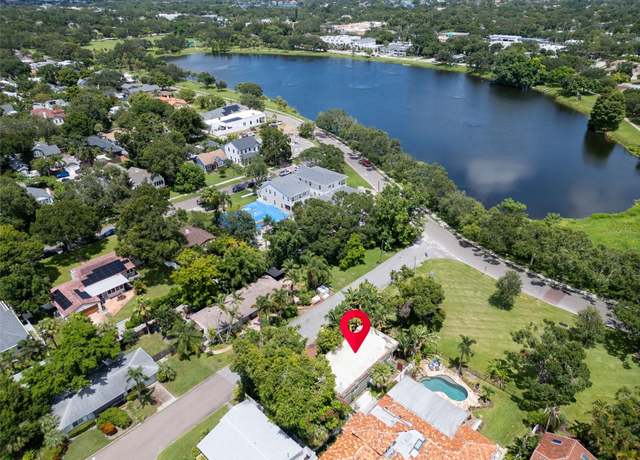Property at 720 15th Ave N, St Petersburg, FL 33704, 2 beds, 2 baths