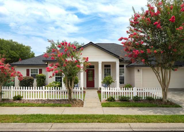 Property at 7009 SW 86th Ter, Gainesville, FL 32608, 4 beds, 2 baths