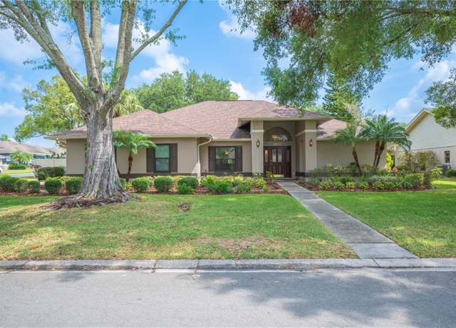 Property at 1104 Kells Ct, Lakeland, FL 33813, 4 beds, 3.5 baths