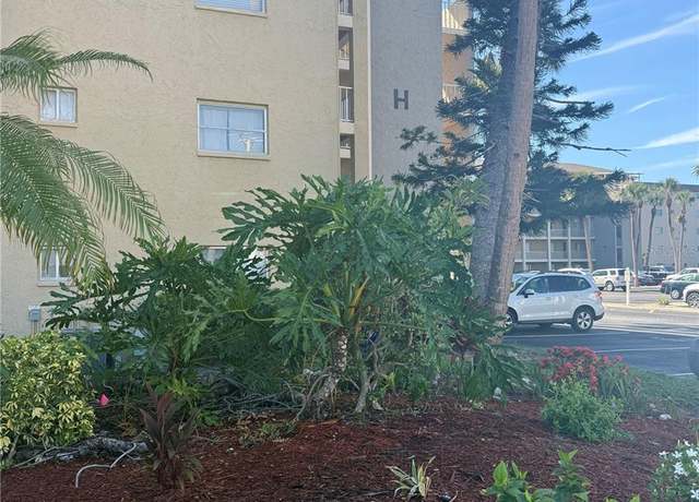 Property at 3697 Lake Bayshore Dr Unit H-109, Bradenton, FL 34205, 2 beds, 2 baths