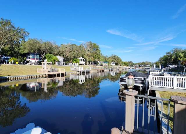 Property at 556 Waterway Dr, Lake Wales, FL 33898