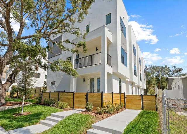 Property at 307 15th St N, St Petersburg, FL 33705, 3 beds, 3.5 baths