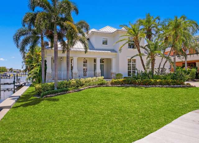 Property at 708 Islebay Dr, Apollo Beach, FL 33572, 5 beds, 4 baths
