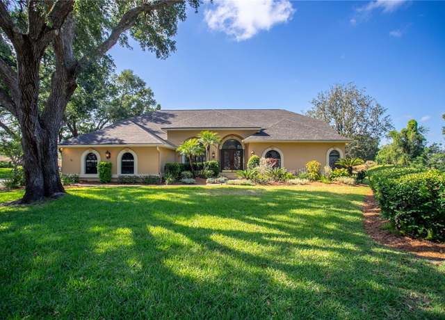 Property at 2513 Buckhorn Run Dr, Valrico, FL 33596, 4 beds, 3 baths