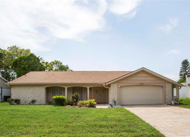 Property at 12307 Fieldstone Ln, Hudson, FL 34667, 2 beds, 2 baths