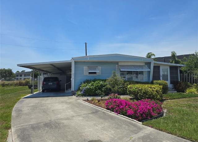 Property at 4717 3rd St W, Bradenton, FL 34207, 3 beds, 2 baths