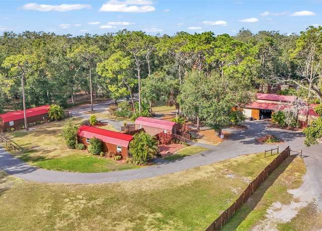 Property at 5602 Thonotosassa Rd, Plant City, FL 33565, 3 beds, 2.5 baths
